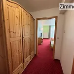 Landgasthof Roessle Hotel