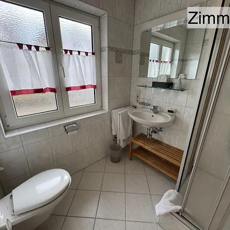 Landgasthof Roessle 크레스브론암보덴지