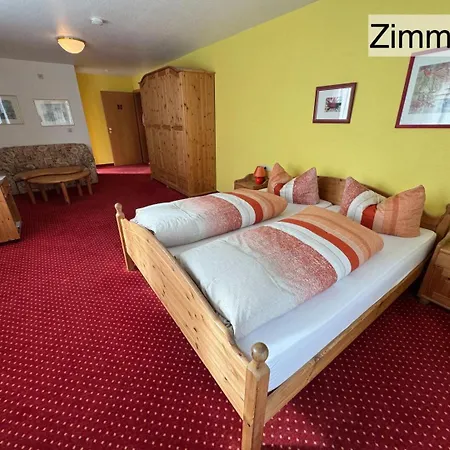 Отель Landgasthof Roessle *