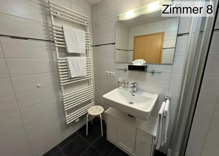 Landgasthof Roessle Hotel *